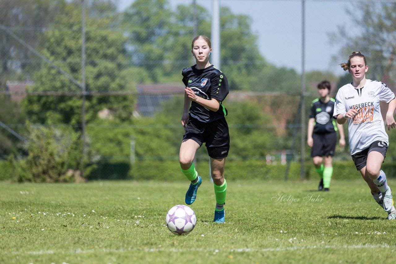 Bild 330 - wBJ SV Henstedt Ulzburg - FSG Oldendorf Itzehoe : Ergebnis: 6:3